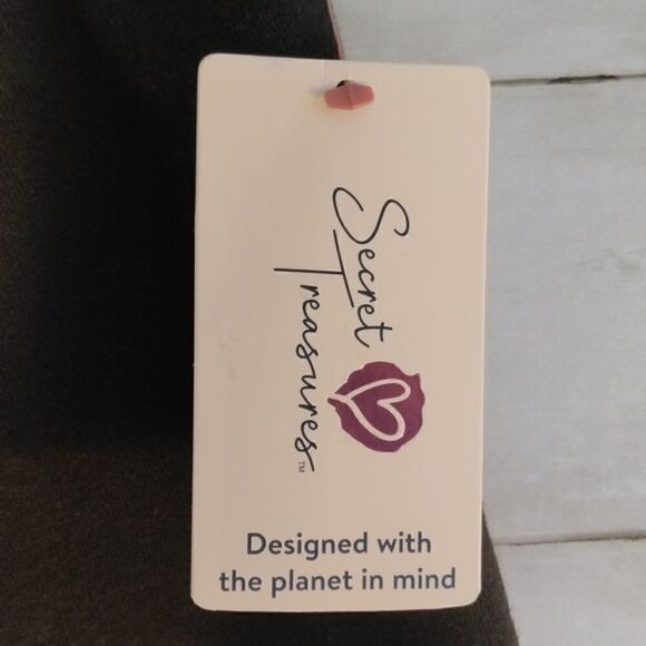 Women's Sleep Lounge Pajama & Socks Set - Picture 7 of 14